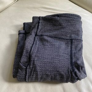 Grey lululemon leggings size 8 with pockets